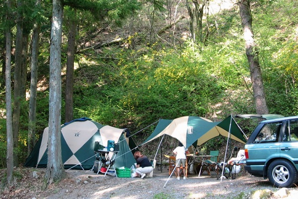 ビッグホーンオートキャンプ場 山梨県 キャンプイズムフィールド Campismfield