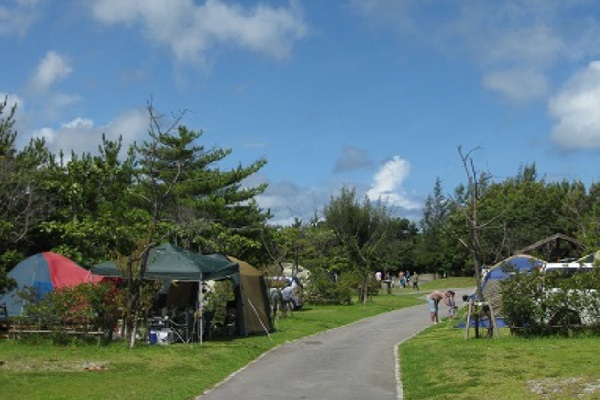 国頭村森林公園 沖縄県 キャンプイズムフィールド Campismfield