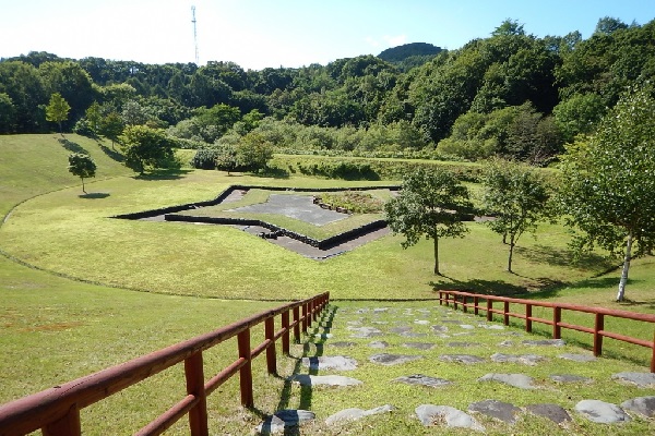 鶉ダムオートキャンプ場ハチャムの森