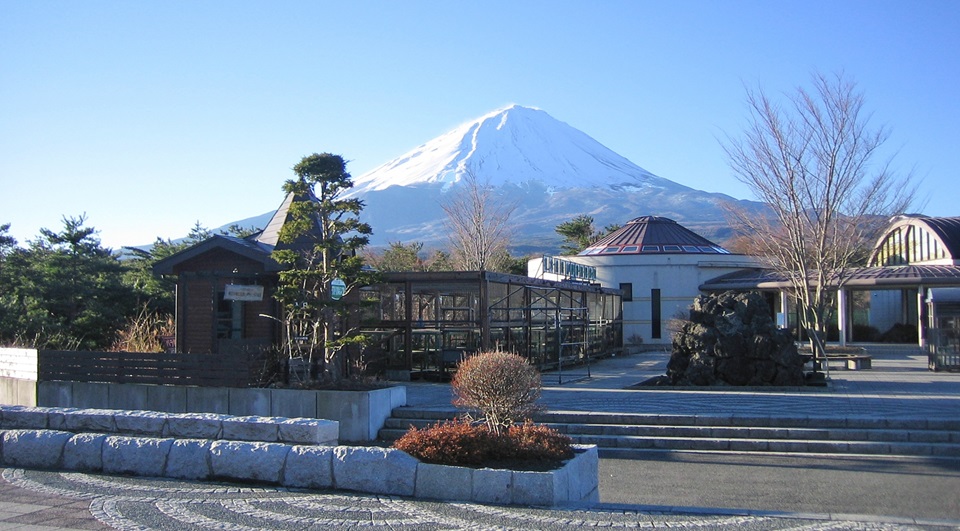 道の駅なるさわから見た富士山