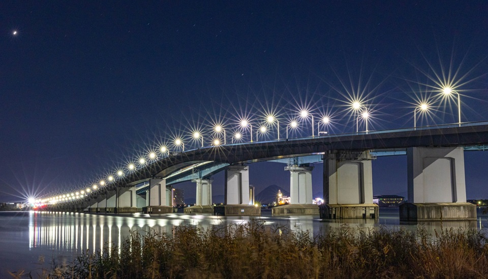 琵琶湖大橋